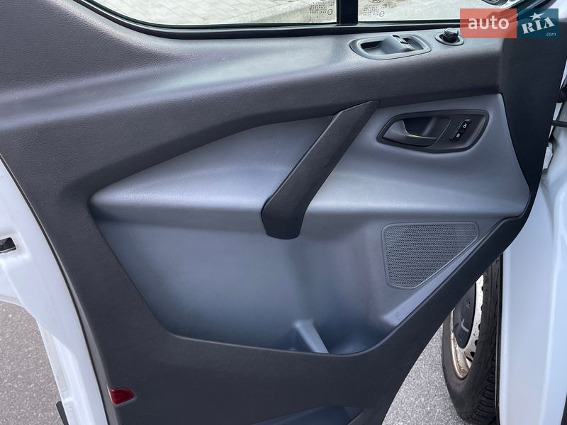 Грузовой фургон Ford Transit Custom 2016 в Киеве фото 31 Грузовой фургон Ford Transit Custom 2016 в Киеве