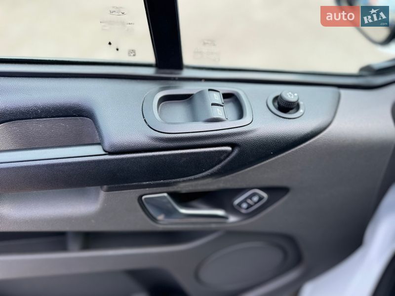 Грузовой фургон Ford Transit Custom 2021 в Киеве фото 69 Грузовой фургон Ford Transit Custom 2021 в Киеве