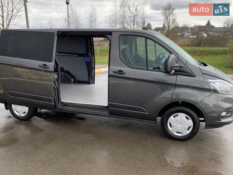 Вантажний фургон Ford Transit Custom 2020 в Ірпені