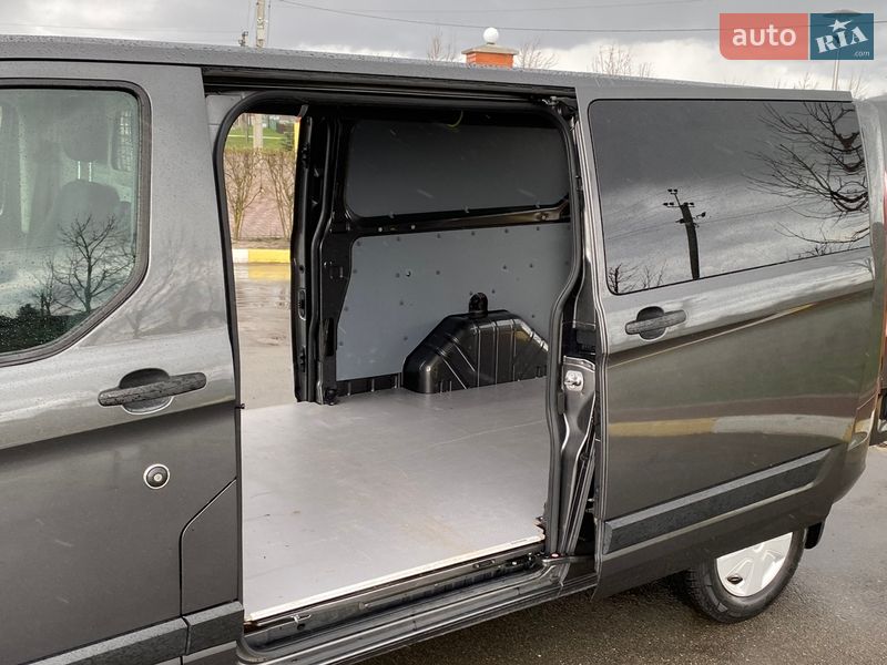 Вантажний фургон Ford Transit Custom 2020 в Ірпені