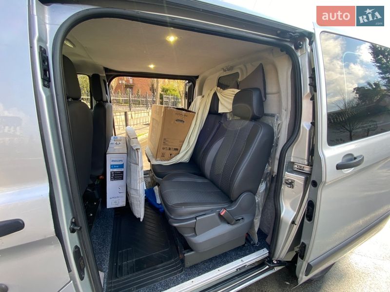 Вантажопасажирський фургон Ford Transit Custom 2017 в Житомирі