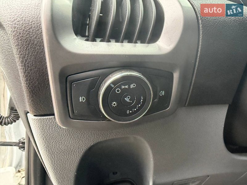 Грузовой фургон Ford Transit Custom 2014 в Киеве
