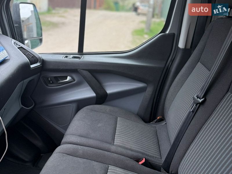 Грузовой фургон Ford Transit Custom 2015 в Киеве