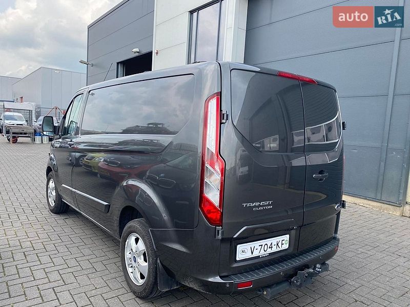Вантажний фургон Ford Transit Custom 2017 в Калуші