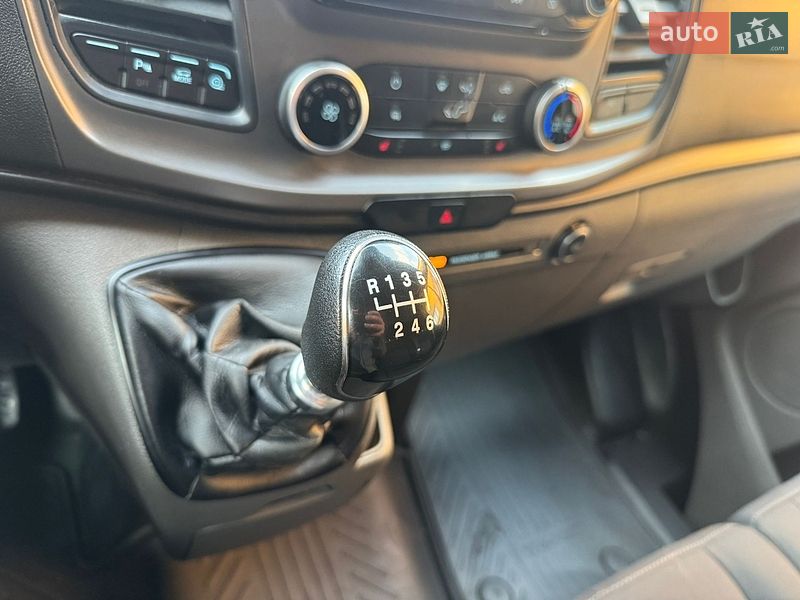 Вантажний фургон Ford Transit Custom 2021 в Рівному