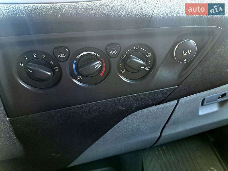 Вантажний фургон Ford Transit Custom 2015 в Радехові фото 15 Вантажний фургон Ford Transit Custom 2015 в Радехові