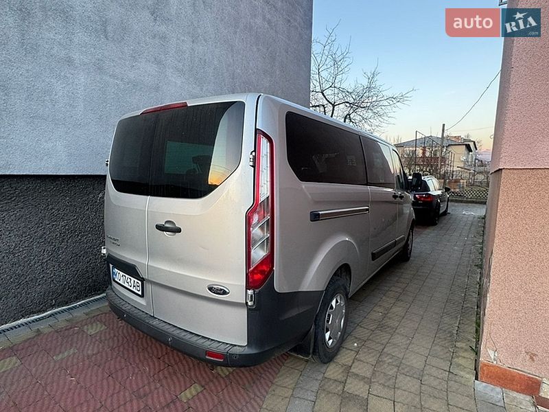Мінівен Ford Transit Custom 2016 в Сваляві