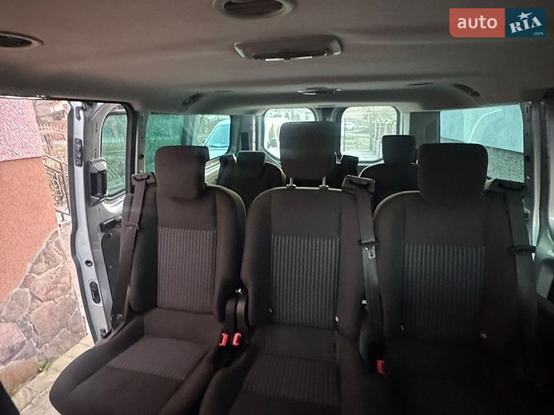 Мінівен Ford Transit Custom 2016 в Сваляві