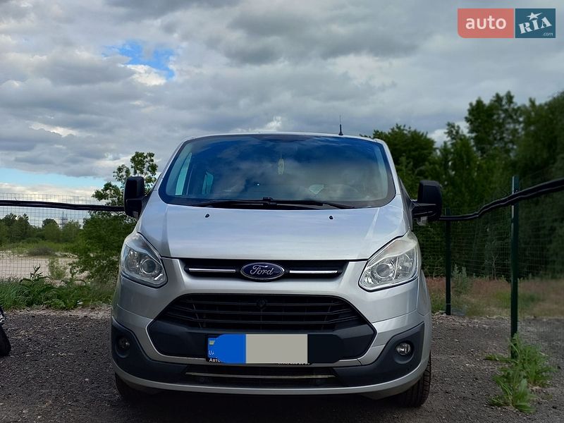 Минивэн Ford Transit Custom 2016 в Киеве