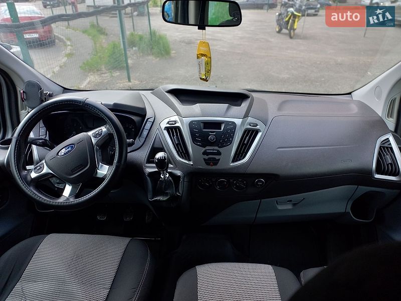 Минивэн Ford Transit Custom 2016 в Киеве