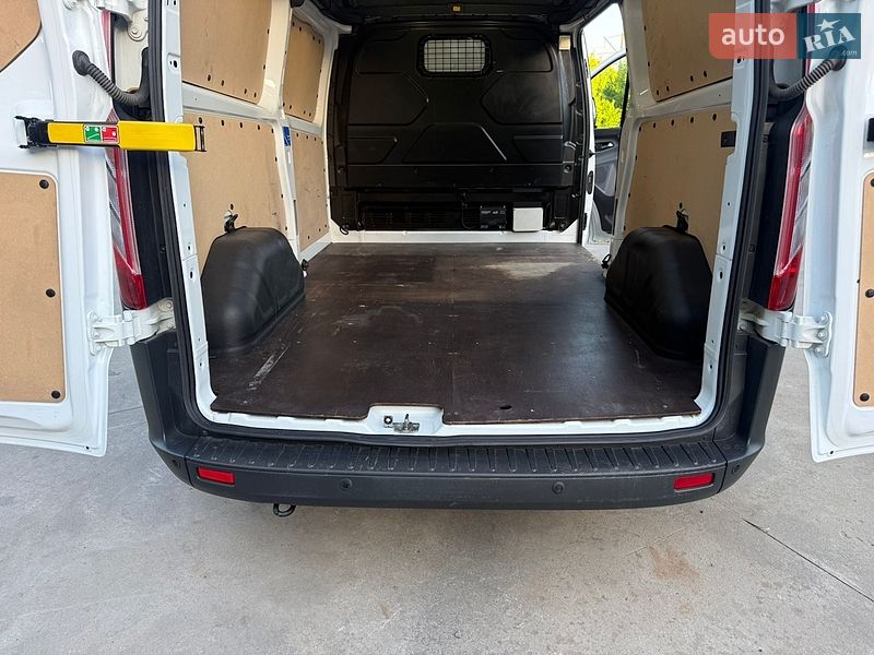 Грузовой фургон Ford Transit Custom 2016 в Ровно фото 37 Грузовой фургон Ford Transit Custom 2016 в Ровно