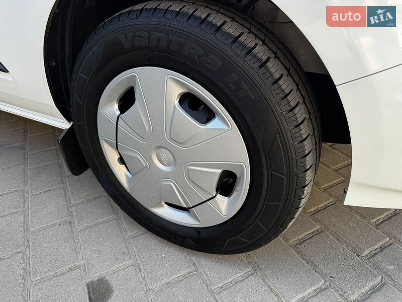 Грузовой фургон Ford Transit Custom 2023 в Бродах