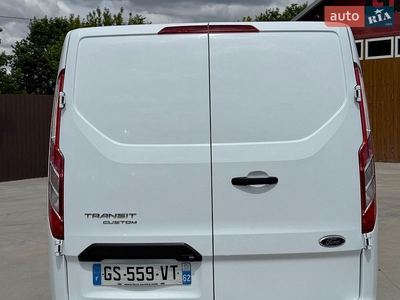 Грузовой фургон Ford Transit Custom 2024 в Млинове