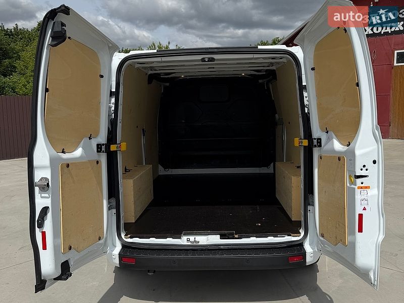 Грузовой фургон Ford Transit Custom 2024 в Млинове