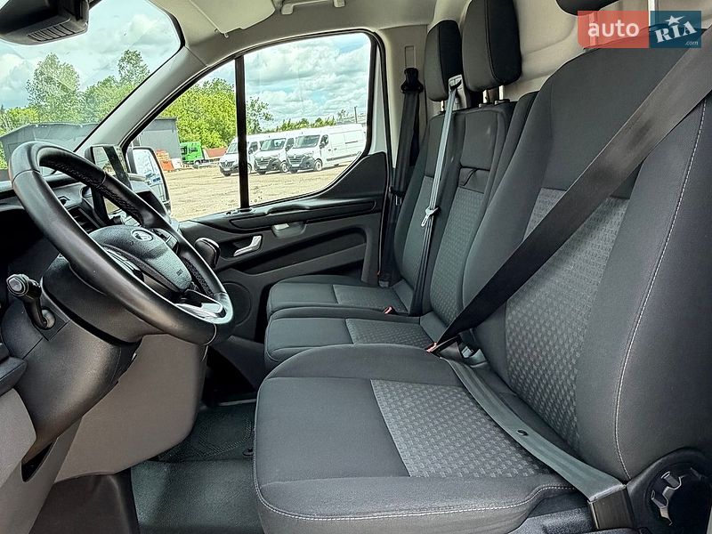 Грузовой фургон Ford Transit Custom 2024 в Млинове