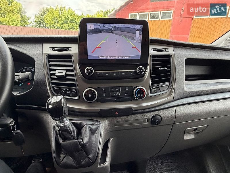 Грузовой фургон Ford Transit Custom 2024 в Млинове