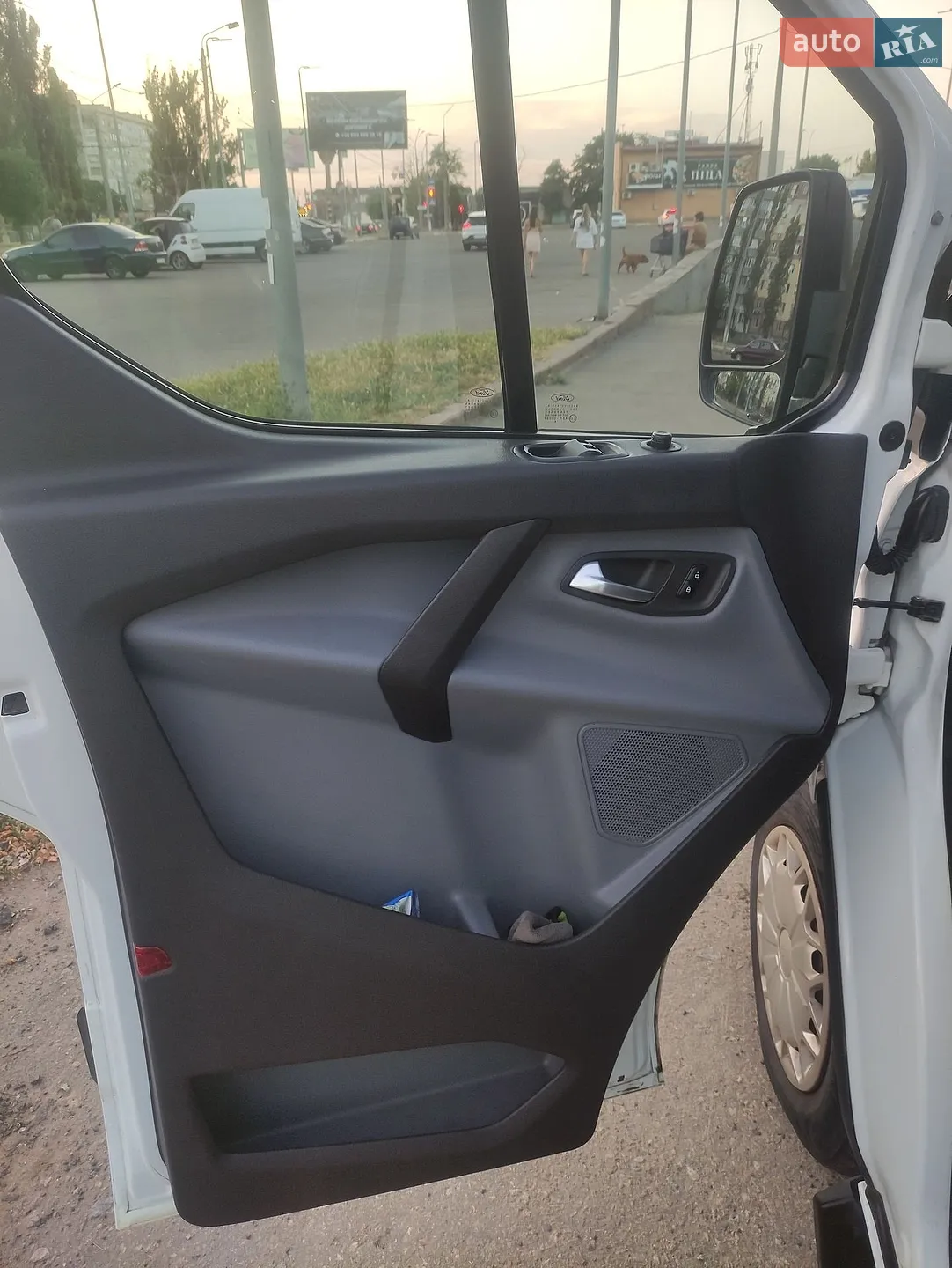 Ford Transit Custom 2014 VIN WF0YXXTTGYEB00714 фото оголошення 11 з 14