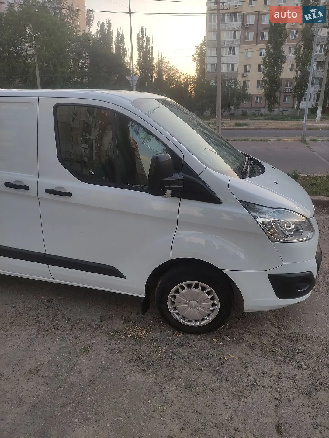 Ford Transit Custom 2014 VIN WF0YXXTTGYEB00714 фото оголошення 2 з 14