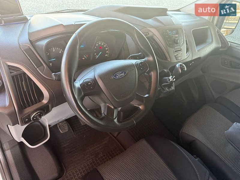 Вантажопасажирський фургон Ford Transit Custom 2014 в Малині