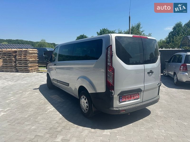 Мінівен Ford Transit Custom 2016 в Калуші