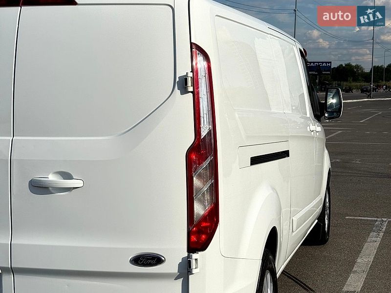 Грузовой фургон Ford Transit Custom 2018 в Киеве