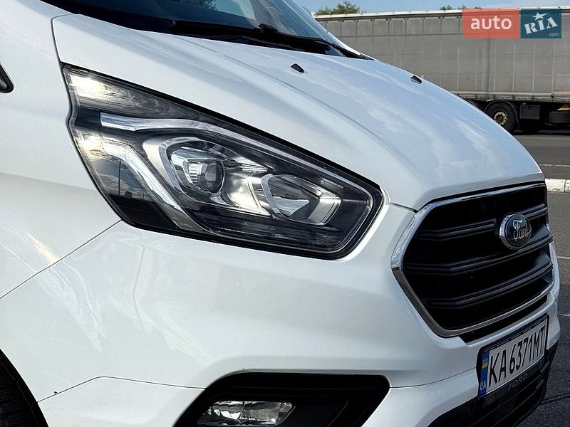 Грузовой фургон Ford Transit Custom 2018 в Киеве