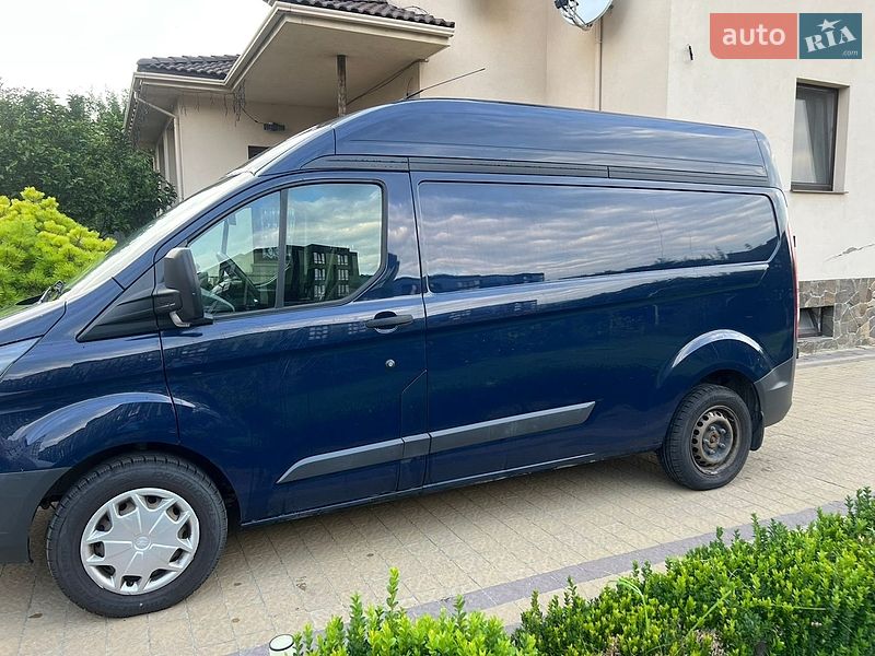 Вантажний фургон Ford Transit Custom 2015 в Рівному