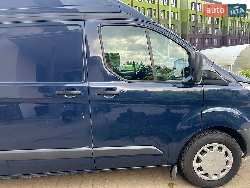 Вантажний фургон Ford Transit Custom 2015 в Рівному