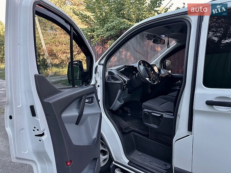 Грузопассажирский фургон Ford Transit Custom 2014 в Киеве