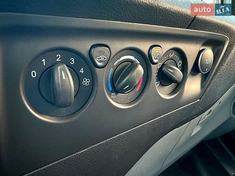 Грузопассажирский фургон Ford Transit Custom 2014 в Киеве