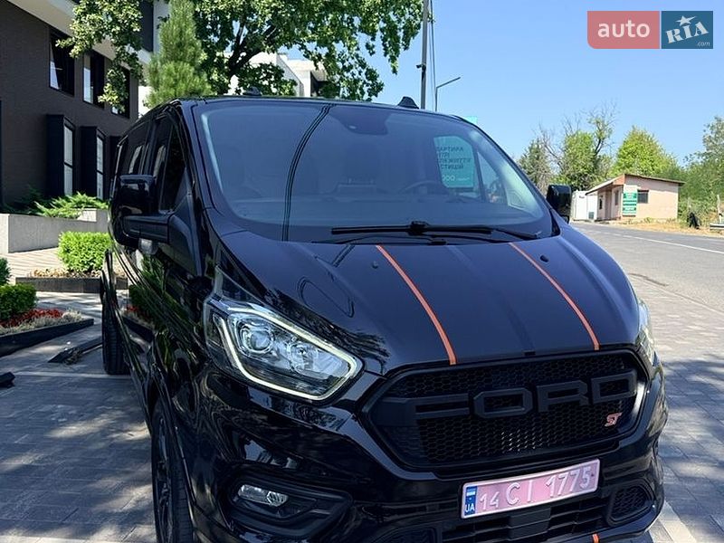 Вантажний фургон Ford Transit Custom 2020 в Ужгороді