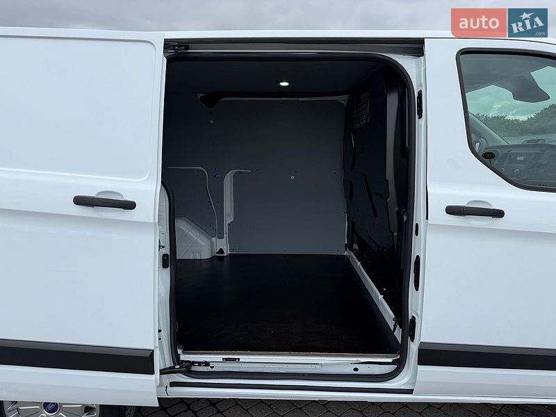 Грузовой фургон Ford Transit Custom 2023 в Радивилове