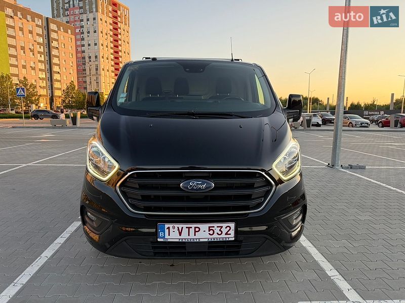 Вантажний фургон Ford Transit Custom 2019 в Ірпені