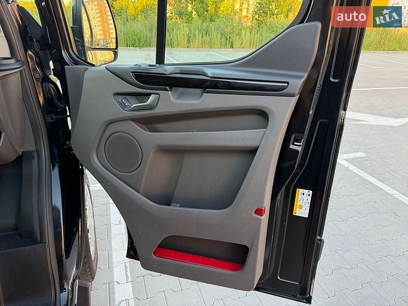 Вантажний фургон Ford Transit Custom 2019 в Ірпені