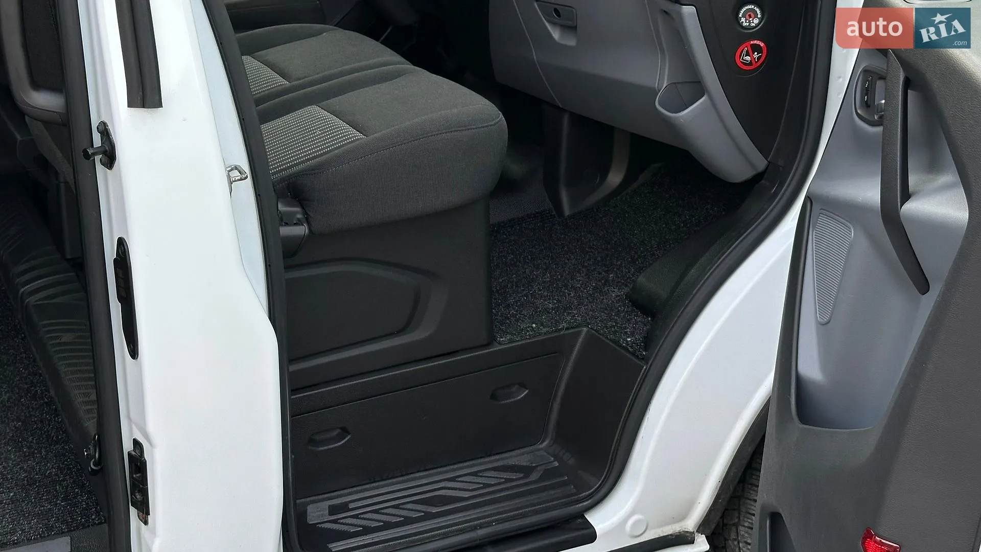 2015 Ford Transit Connect - мініатюра 86