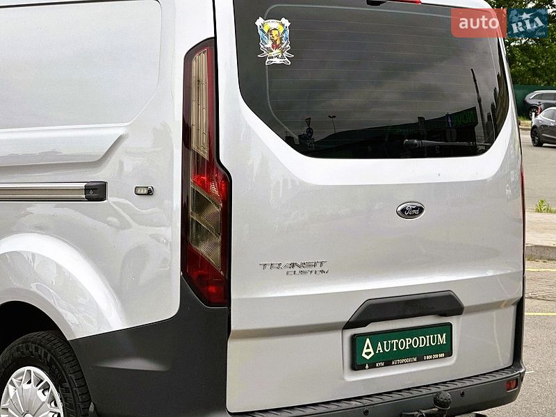 Вантажний фургон Ford Transit Custom 2015 в Києві