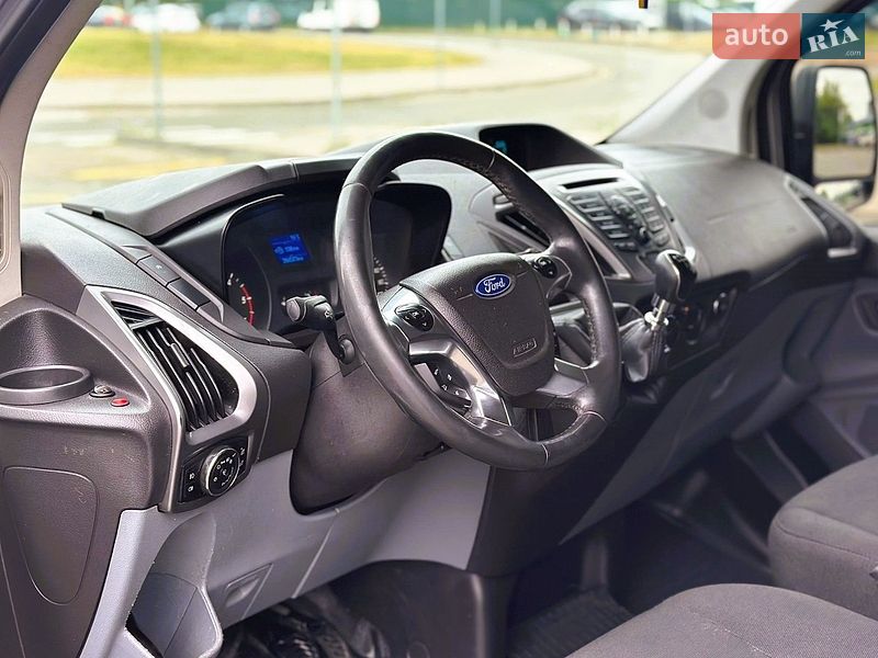 Вантажний фургон Ford Transit Custom 2015 в Києві