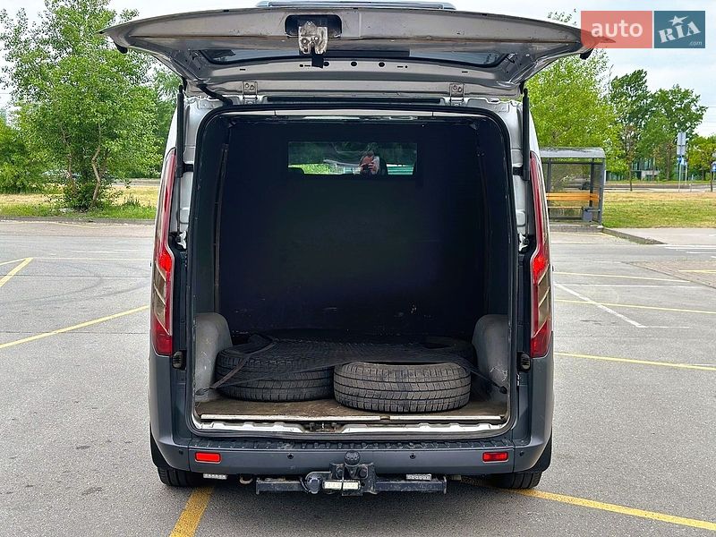 Вантажний фургон Ford Transit Custom 2015 в Києві