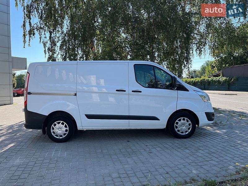 Вантажний фургон Ford Transit Custom 2015 в Дніпрі