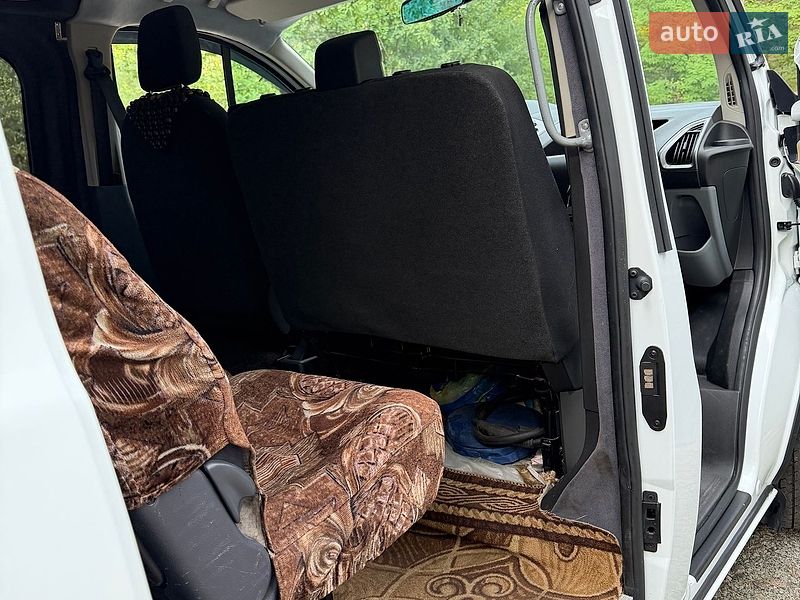 Мінівен Ford Transit Custom 2014 в Малині