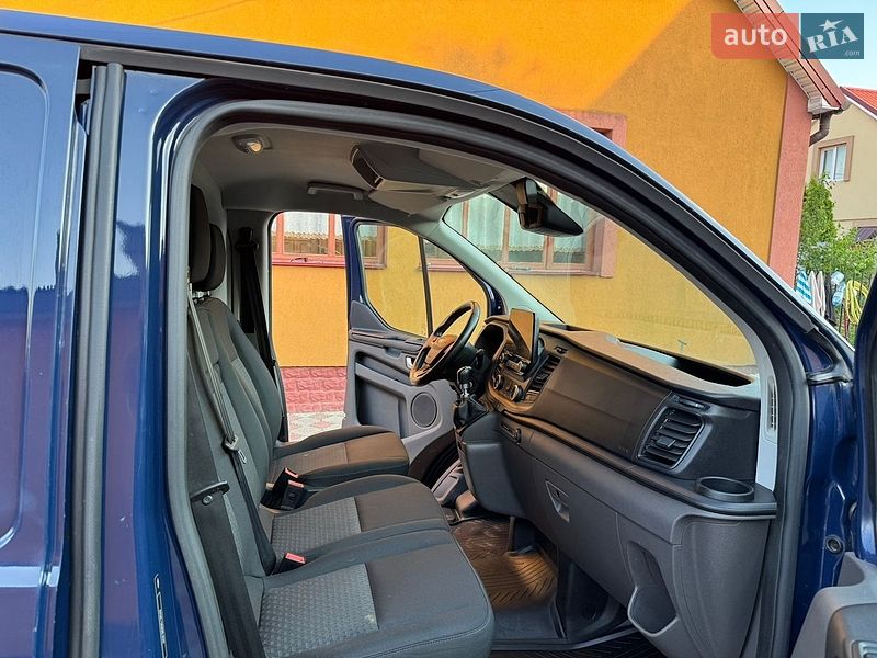Вантажний фургон Ford Transit Custom 2021 в Рівному