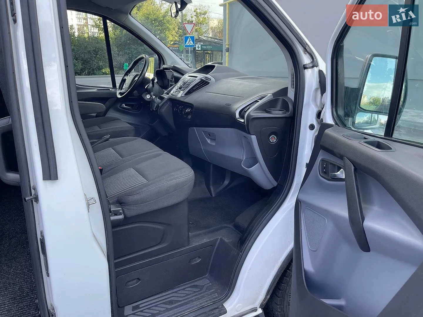 2017 Ford Transit Connect - мініатюра 16
