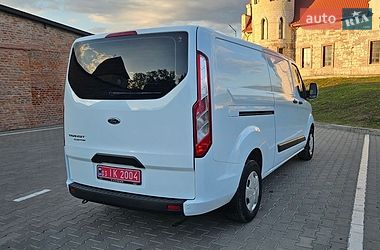 Вантажний фургон Ford Transit Custom 2020 в Бережанах