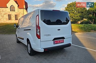Вантажний фургон Ford Transit Custom 2020 в Бережанах