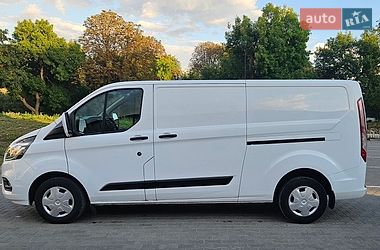 Вантажний фургон Ford Transit Custom 2020 в Бережанах