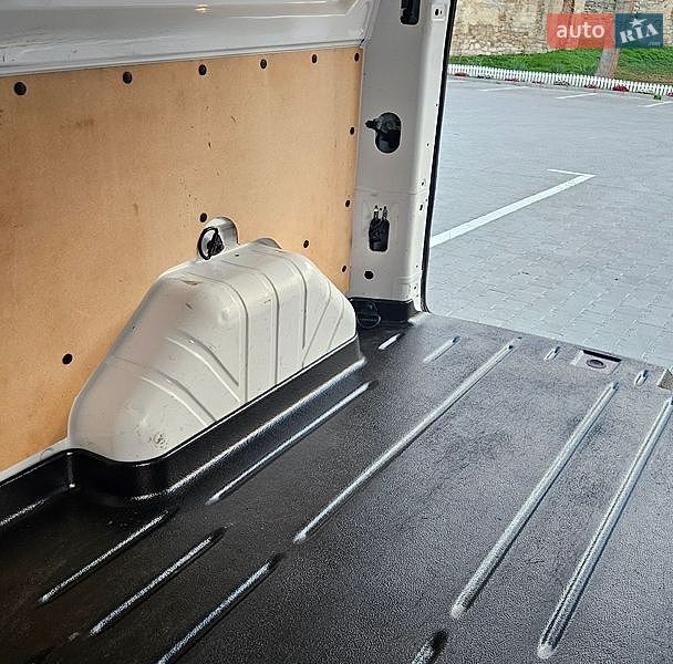 Вантажний фургон Ford Transit Custom 2020 в Бережанах