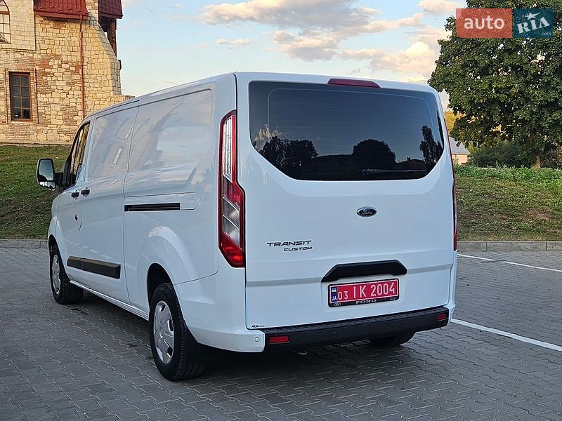 Вантажний фургон Ford Transit Custom 2020 в Бережанах