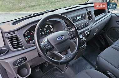 Вантажний фургон Ford Transit Custom 2020 в Бережанах