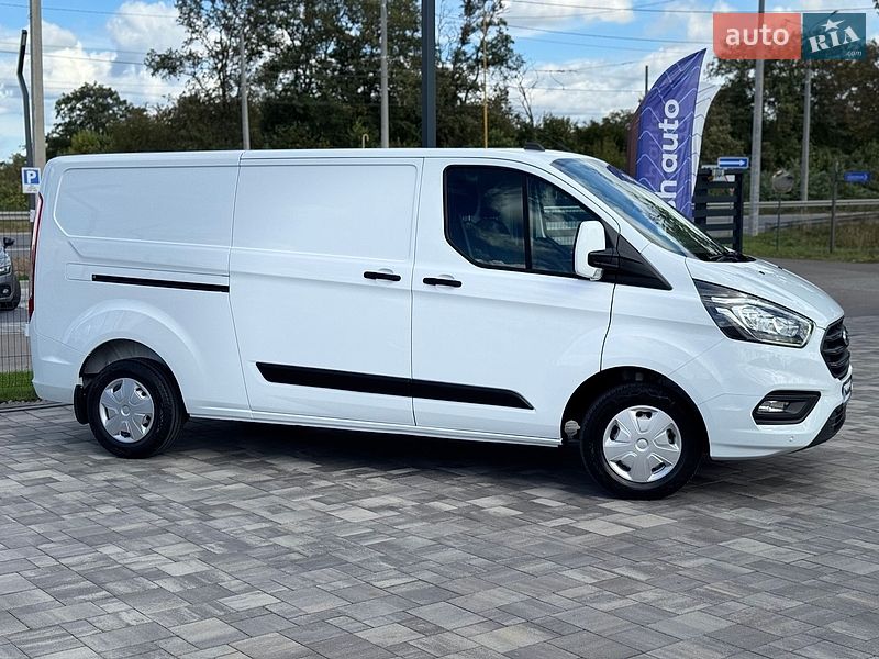 Вантажний фургон Ford Transit Custom 2021 в Рівному