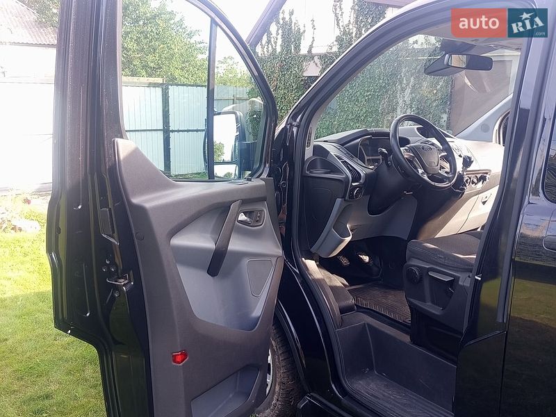 Минивэн Ford Transit Custom 2015 в Борисполе